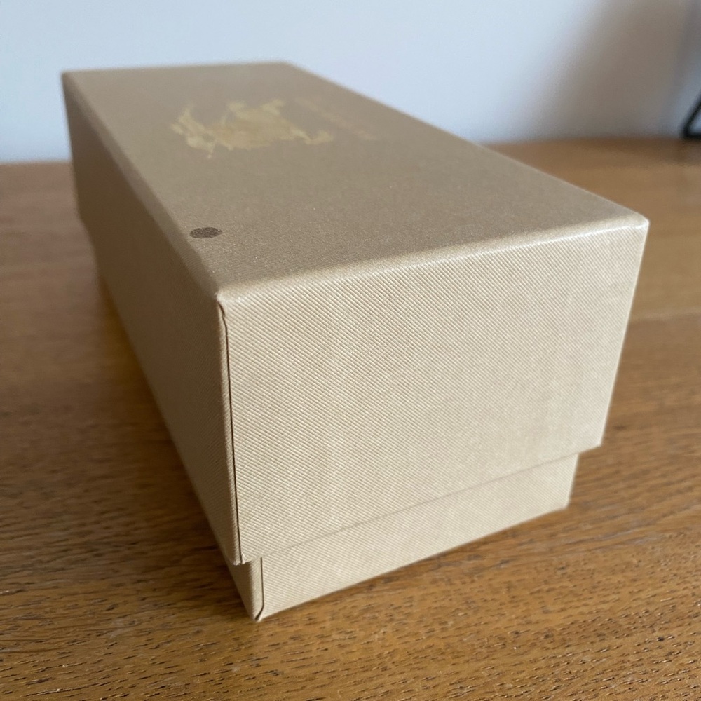 Burberry Box - Picture 3 of 7